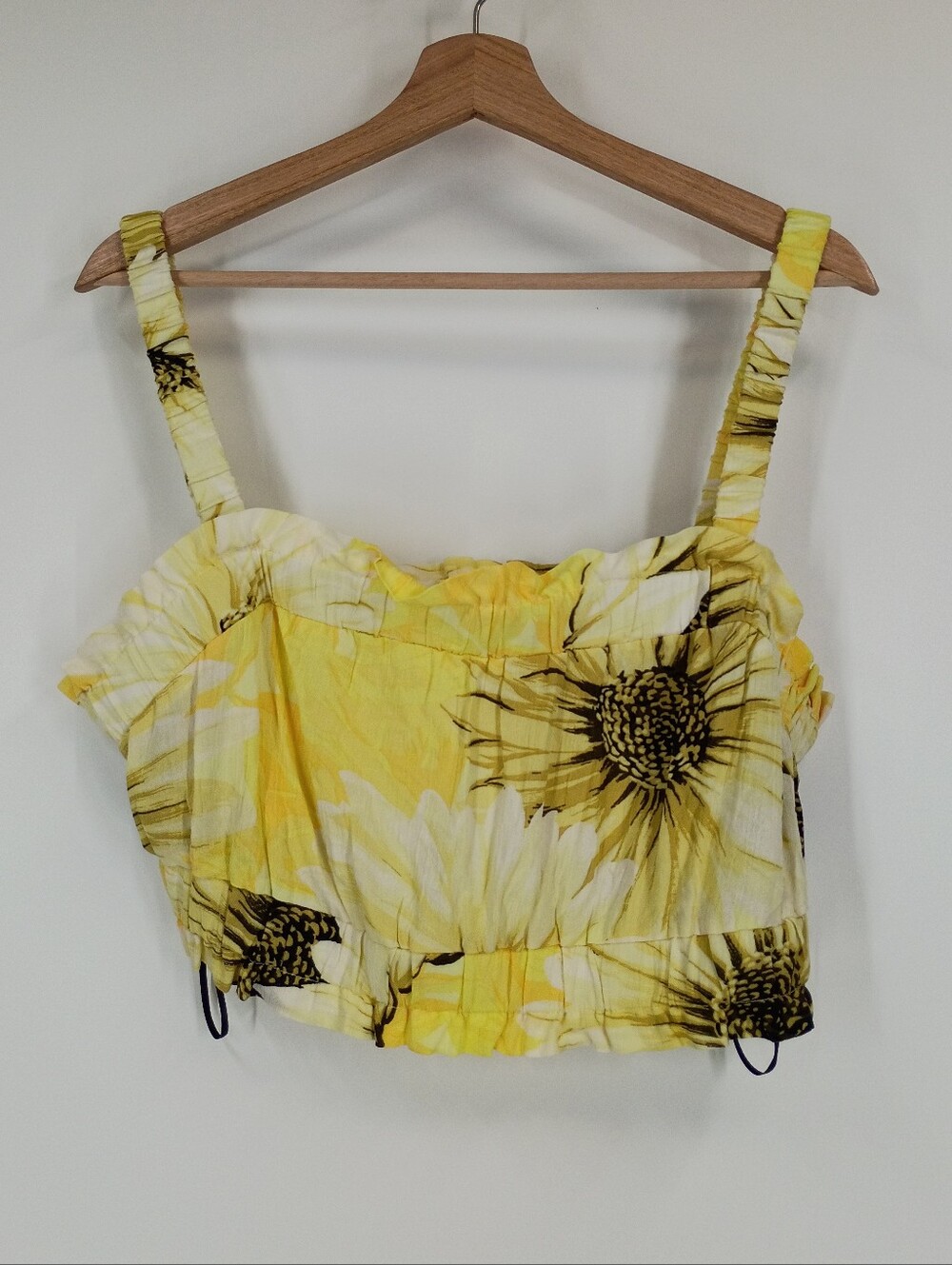 H&M Daisy Print Crop Top